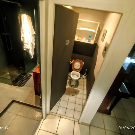 Hostel Quatrevingtreize